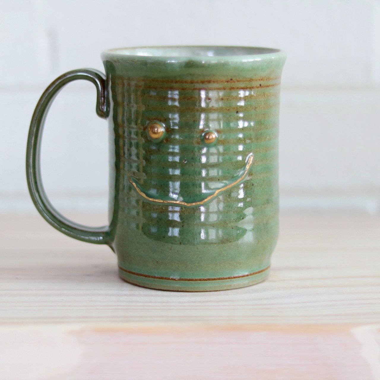 Green happy mug - derpy expression