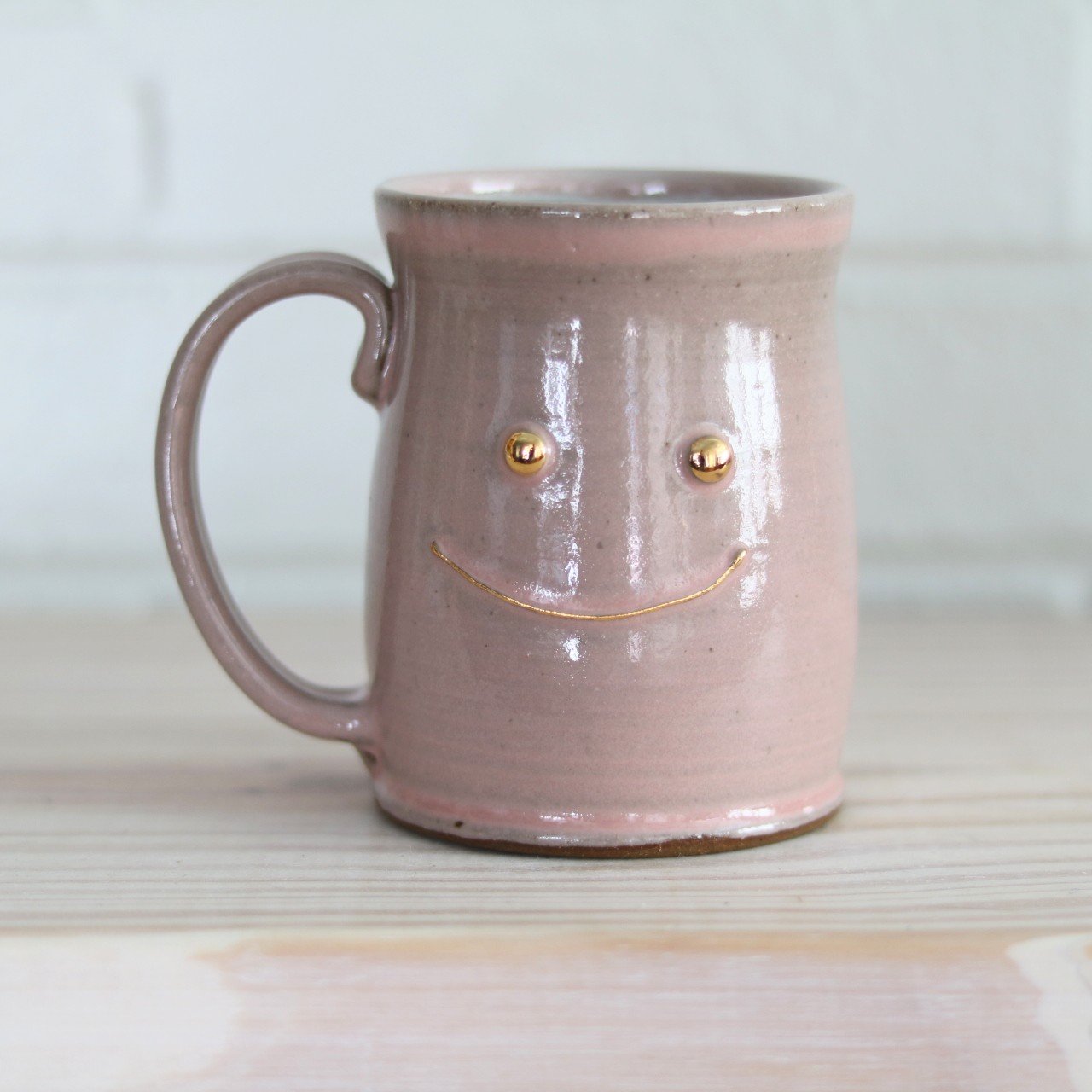 Pink happy mug - chill expression